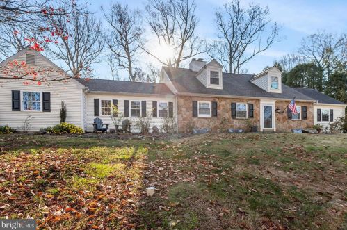 52 Jeremiah Collett Rd, Glen Mills, PA 19342-1416