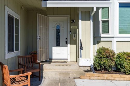9591 Kristine Way, Windsor CA  95492-8889 exterior