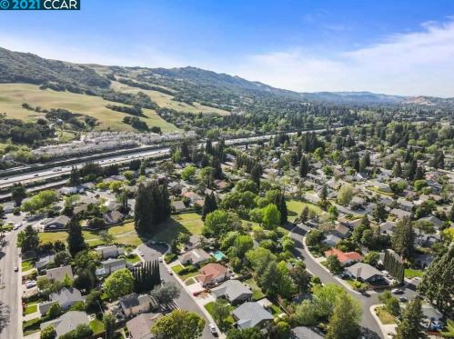 519 Navajo Pl, Danville CA  94526-5135 exterior