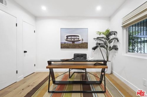 3351 Wrightwood Dr, North Hollywood CA  91604-3939 exterior