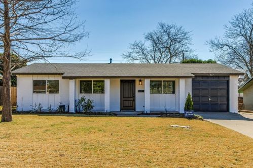 911 Greenbriar Ln, Richardson, TX 75080-3005