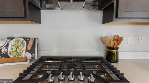 101 Brookside Ln, Gettysburg PA  17325-2026 exterior