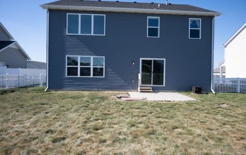 647 118th Ave, Crown Point IN  46307-8569 exterior