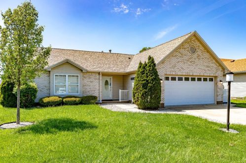 33 Glen Oak Dr, Springboro, OH 45066-8133