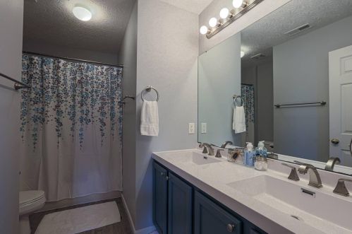 3321 Greycliff Trl, Franklin OH  45005-9408 exterior