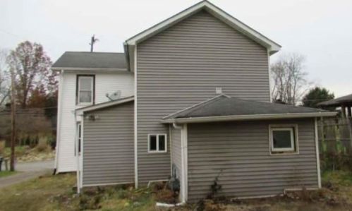 54 Stone Church Rd, Finleyville, PA 15332-4213