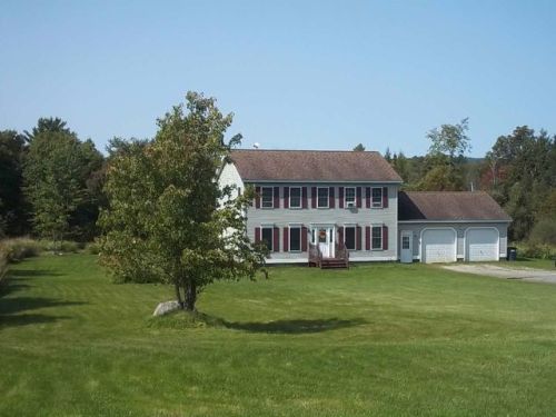 136 Street Rd, Sheldon, VT 05455-5705
