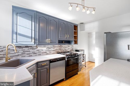 1116 Bancroft Pkwy, Wilmington, DE 19805-2611