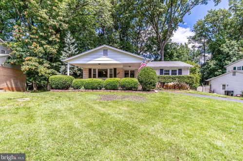 6728 Huntsman Blvd, Springfield, VA 22152-2624