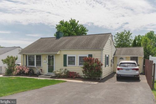 310 Andover Rd, Fairless Hills, PA 19030-2204