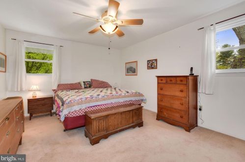 608 Parry Rd, Riverton NJ  08077 exterior