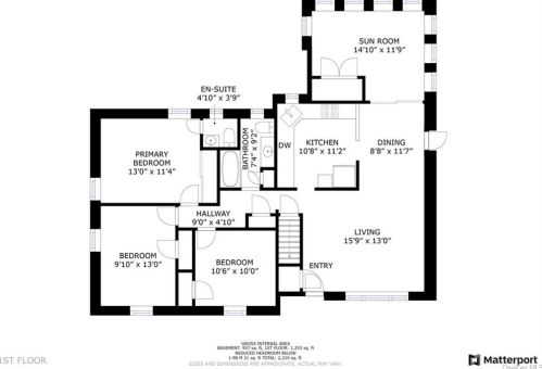27 Wildwood Dr, New Hamburg NY  12590-2037 exterior
