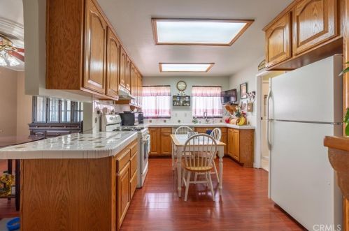 915 Orange Grv Ave, Colton CA  92324-2638 exterior