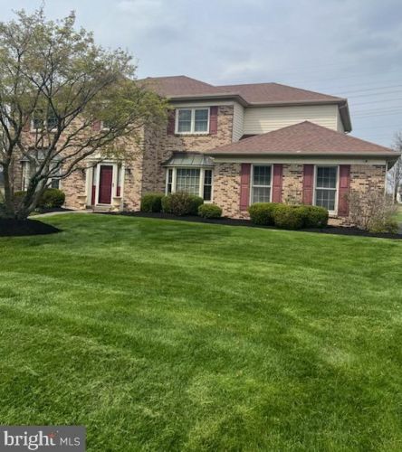 1976 Blue Fox Dr, Lansdale, PA 19446-5500