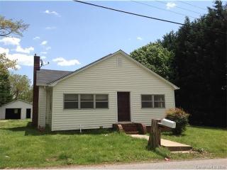 155 6th St, Liledown, NC 28681-2617
