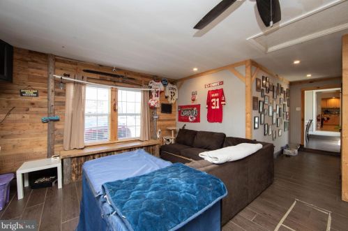 34 Broad St, Berlin Boro NJ  08009-1436 exterior