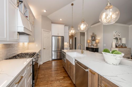 917 Keeneland Green Dr, Hamilton KY  41091-8025 exterior