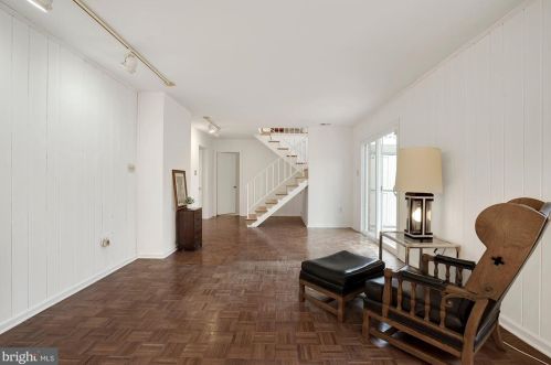 2509 Goldcup Ln, Herndon VA 20191-4220 exterior