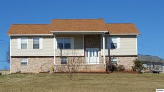 1039 Historic Hills Dr, Dandridge, TN 37725-6190