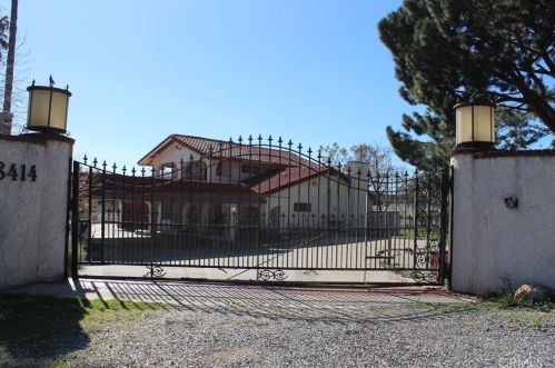 18414 Buckthorn Rd, San Bernardino, CA 92407-1351