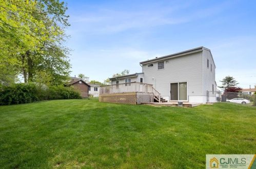 28 Holly St, Old Bridge NJ  08857-2259 exterior