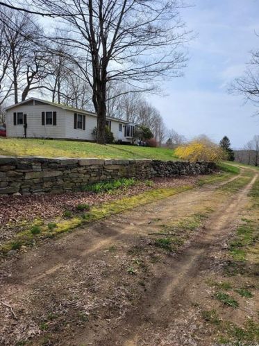 280 Old Colony Rd, Eastford, CT 06242-9401
