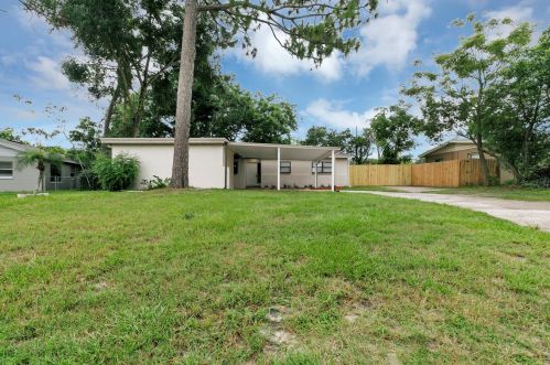 3713 Wade Rd, Orlando, FL 32808-2545