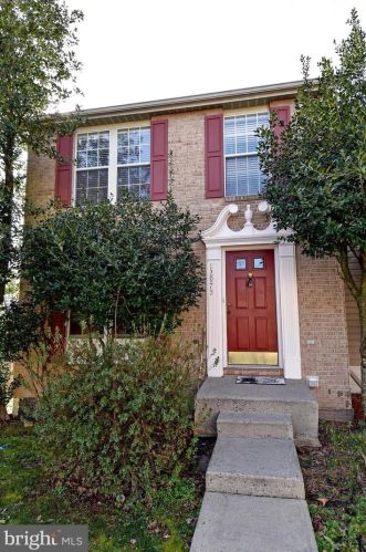 12975 Freestone Ct, Woodbridge VA  22192-6461 exterior