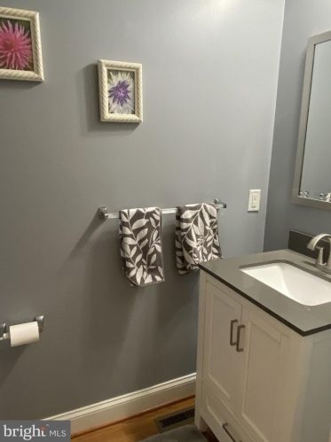 203 Waterfowl Dr, Magnolia DE  19962-2505 exterior