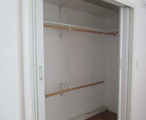 1584 Duke Dr, Livingston CA  95334-9343 exterior