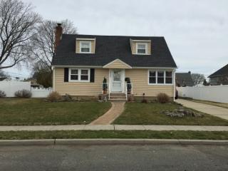 3935 Wellwood Rd, Seaford, NY 11783-1055