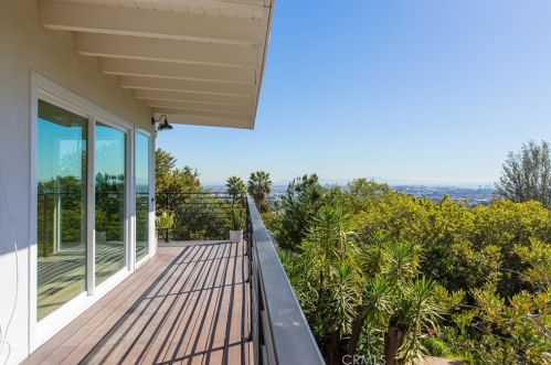 2348 Sunnyside Rdg Rd, Rancho Palos Verdes CA  90275-5216 exterior