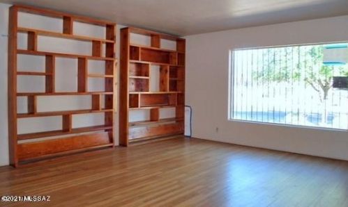 1315 Mountain Ave, Tucson AZ  85719-7147 exterior