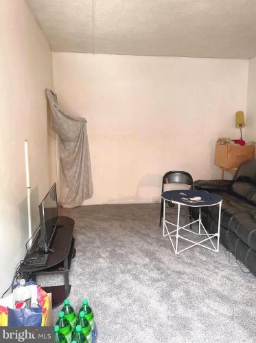 941 Mckean St, Philadelphia PA 19145-3034 exterior