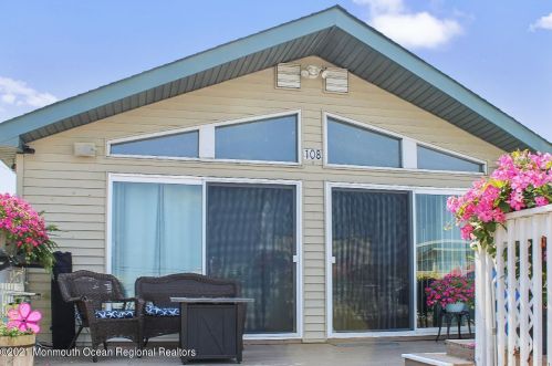 108 Monterey Dr, Bricktown NJ  08723-7009 exterior