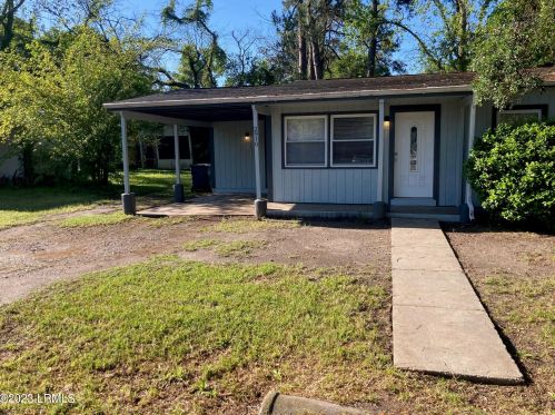 2910 2nd St, Beaufort, SC 29902-3704
