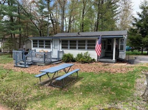 120 Spring Brook Dr, Wisconsin Dells, WI 53965-8377