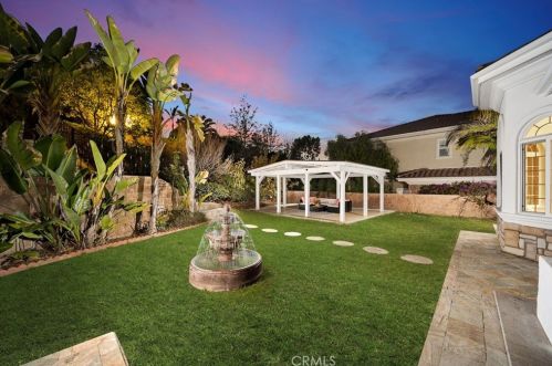 568 Avenida Esplendor, Walnut CA  91789-2684 exterior