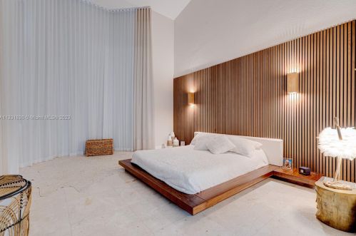 3586 143rd Ave, Hollywood FL  33027-4704 exterior