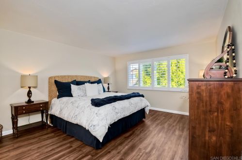 16993 Cresta Dr, San Diego CA 92128-2311 exterior