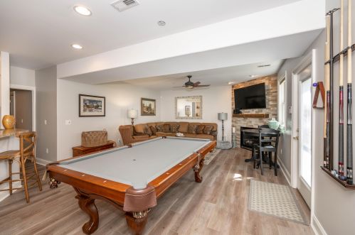 917 Keeneland Green Dr, Hamilton KY  41091-8025 exterior