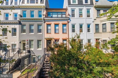 1449 Girard St, Washington, DC 20017-2941