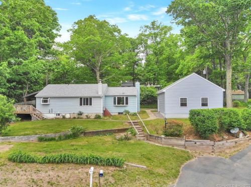 4 Elm St, Ellington, CT 06029-2934