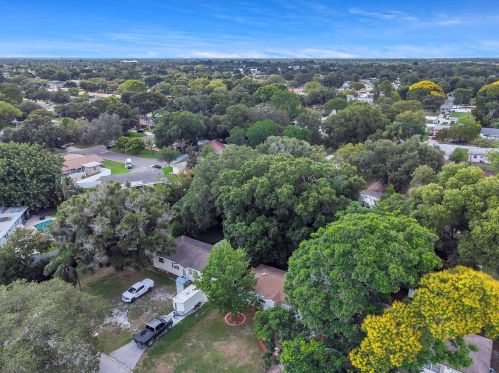 5461 43rd Ter, Saint Petersburg FL  33714-3624 exterior