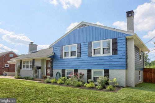 16 Columbia Dr, Camp Hill, PA 17011-7635