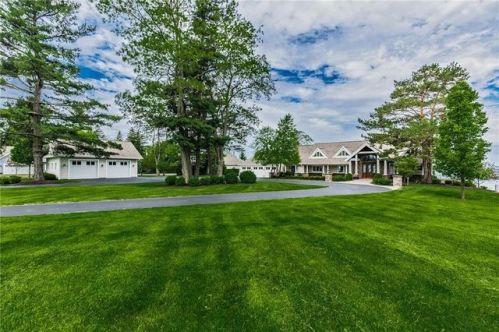 1242 Lake Rd, Webster, NY 14580-9001