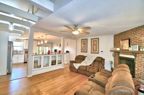 1221 Edgewater Dr, Lakeland FL  33805-4700 exterior