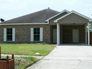 210 Mission Ct, Westwego, LA 70094-2564