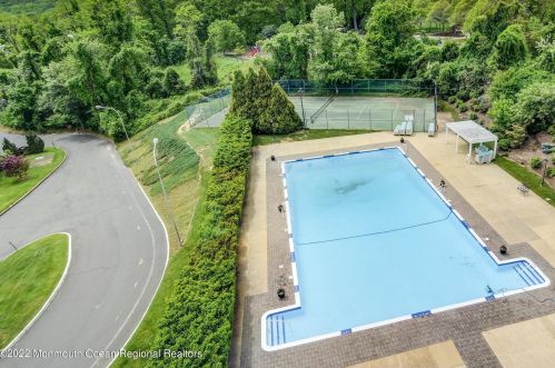 1 Scenic Dr, Monmouth Hills NJ  07732-1329 exterior