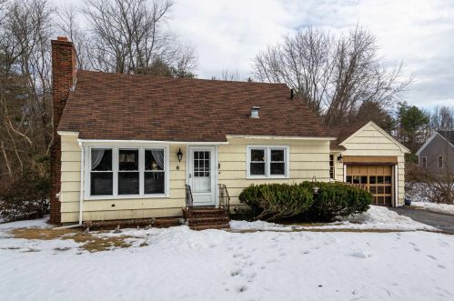 6 Joyce St, Somersworth, NH 03878-1708